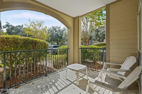 7800 Point Meadows Drive Jacksonville FL 32256