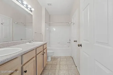 7800 Point Meadows Drive Jacksonville FL 32256