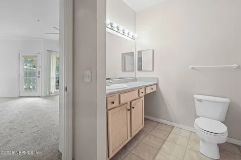 7800 Point Meadows Drive Jacksonville FL 32256