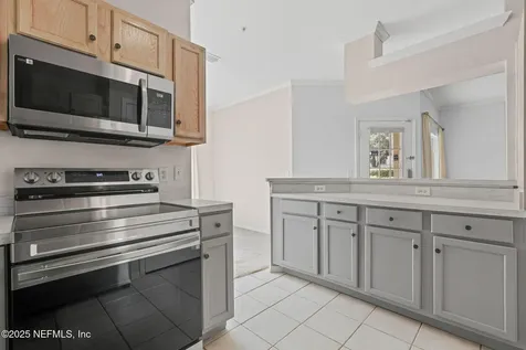 7800 Point Meadows Drive Jacksonville FL 32256