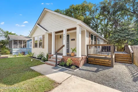 462 W 61st Street Jacksonville FL 32208