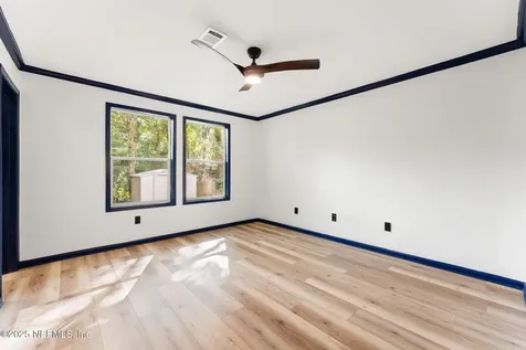 462 W 61st Street Jacksonville FL 32208