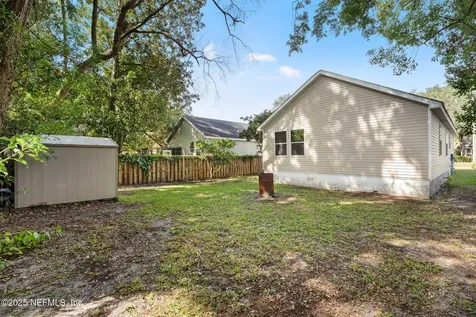 462 W 61st Street Jacksonville FL 32208