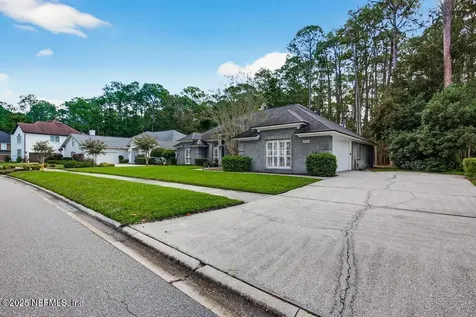 8713 Autumn Green Drive Jacksonville FL 32256