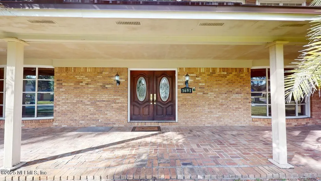 3691 Cathedral Oaks Place S Jacksonville FL 32217
