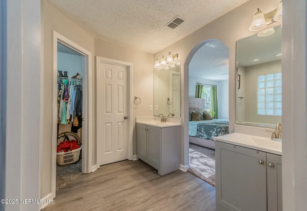 3380 Tinya Court Jacksonville FL 32226
