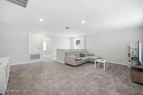 2555 Lantana Lane Green Cove Springs FL 32043