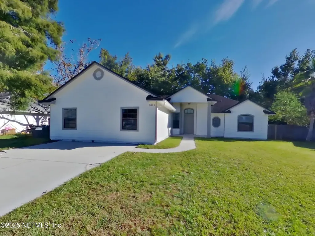 2024 Farm Way Middleburg FL 32068