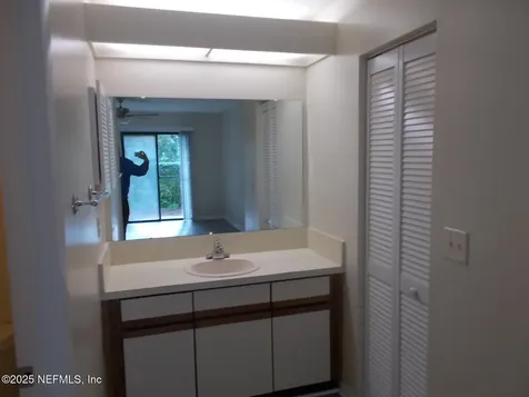 8437 Long Meadow Circle N Jacksonville FL 32244