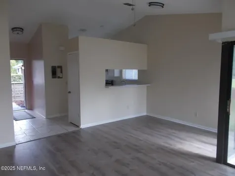 8437 Long Meadow Circle N Jacksonville FL 32244
