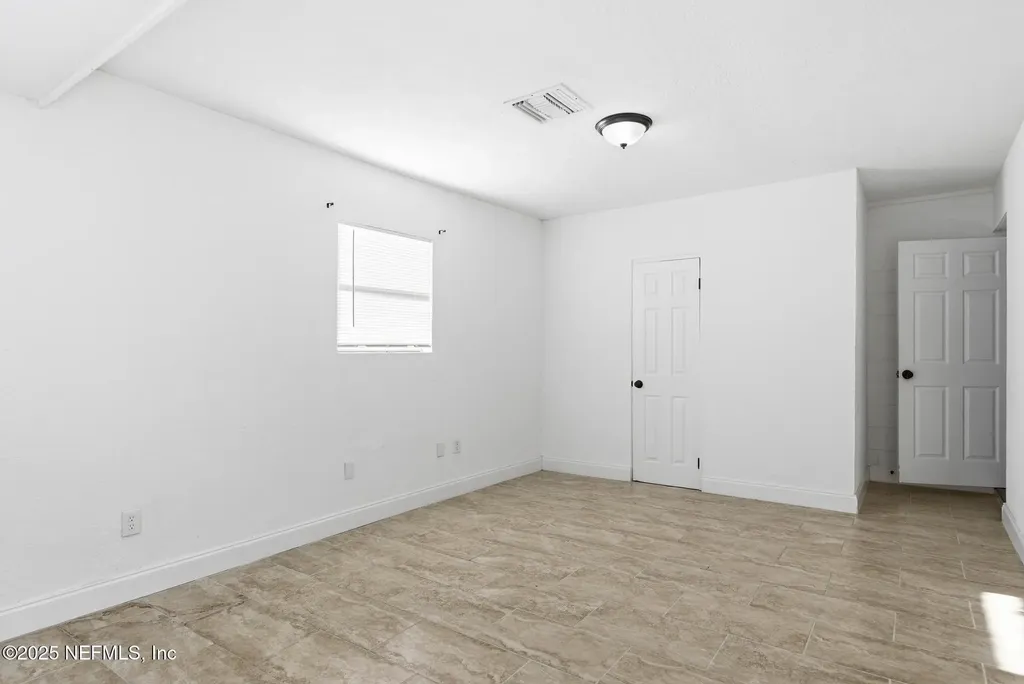 1598 3rd Street Daytona Beach FL 32117