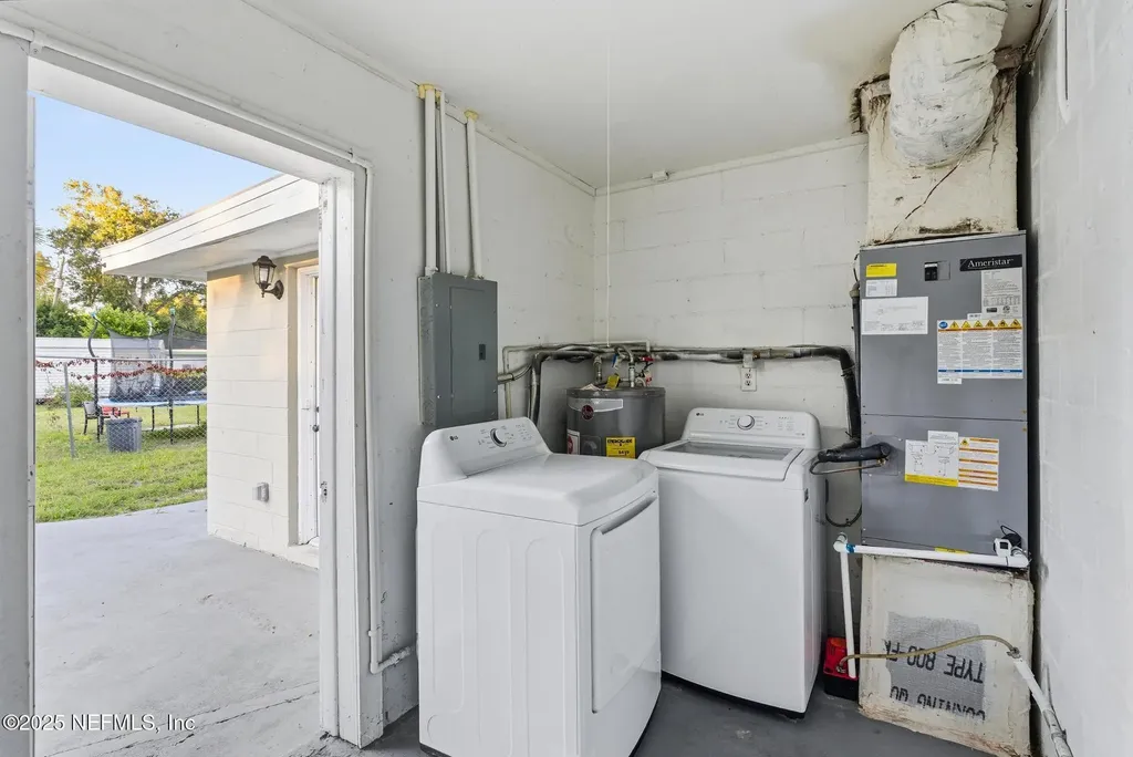 1598 3rd Street Daytona Beach FL 32117