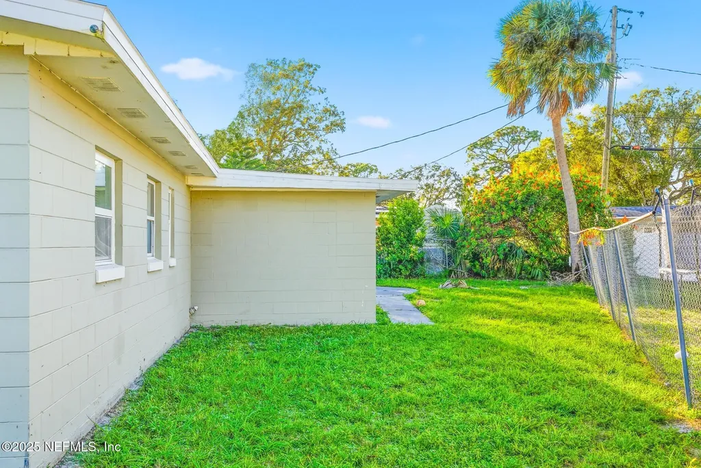 1598 3rd Street Daytona Beach FL 32117