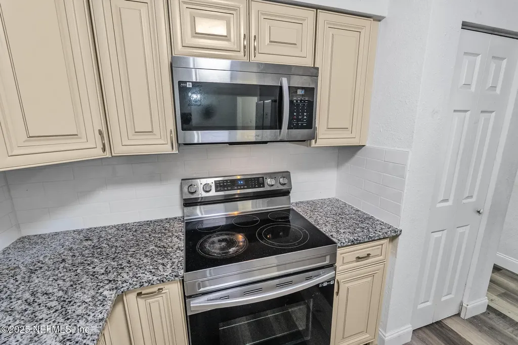 1598 3rd Street Daytona Beach FL 32117