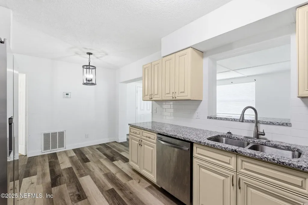 1598 3rd Street Daytona Beach FL 32117