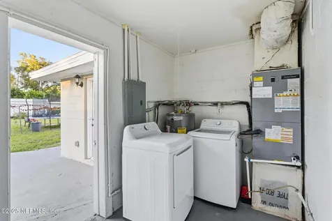 1598 3rd Street Daytona Beach FL 32117
