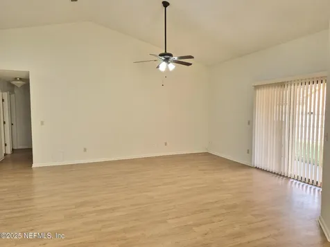 8229 Hamden Circle W Jacksonville FL 32244