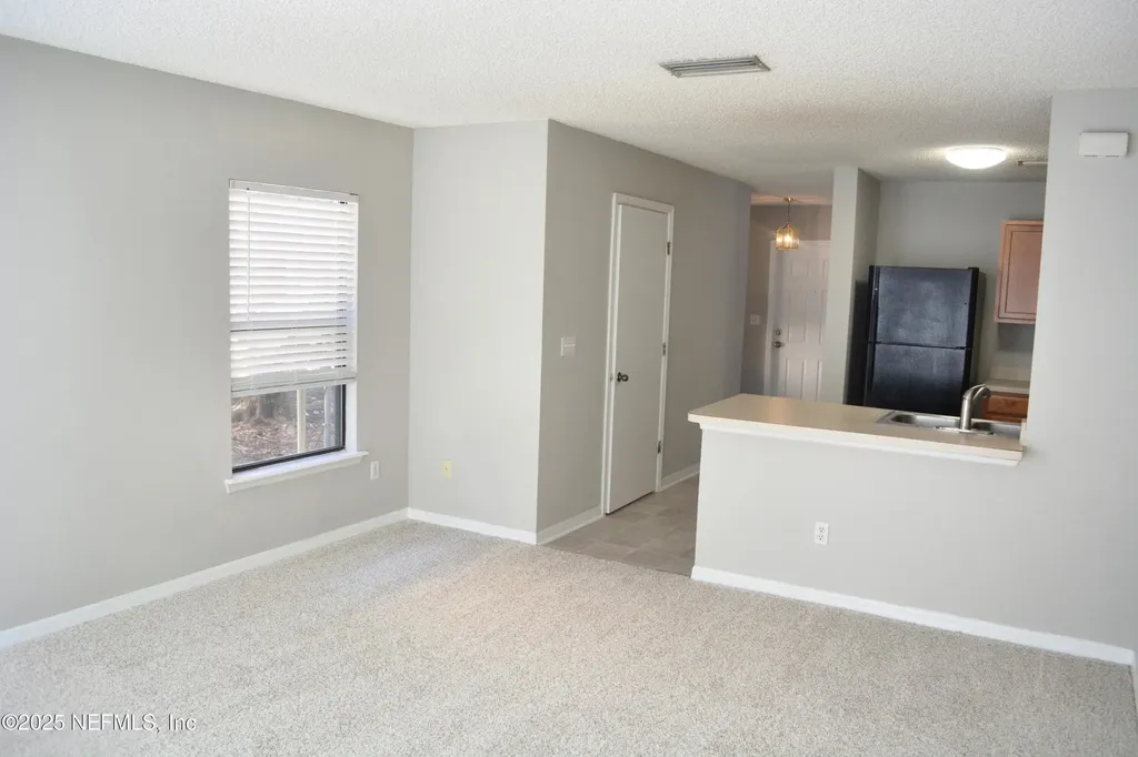 7724 Highchair Lane Jacksonville FL 32210