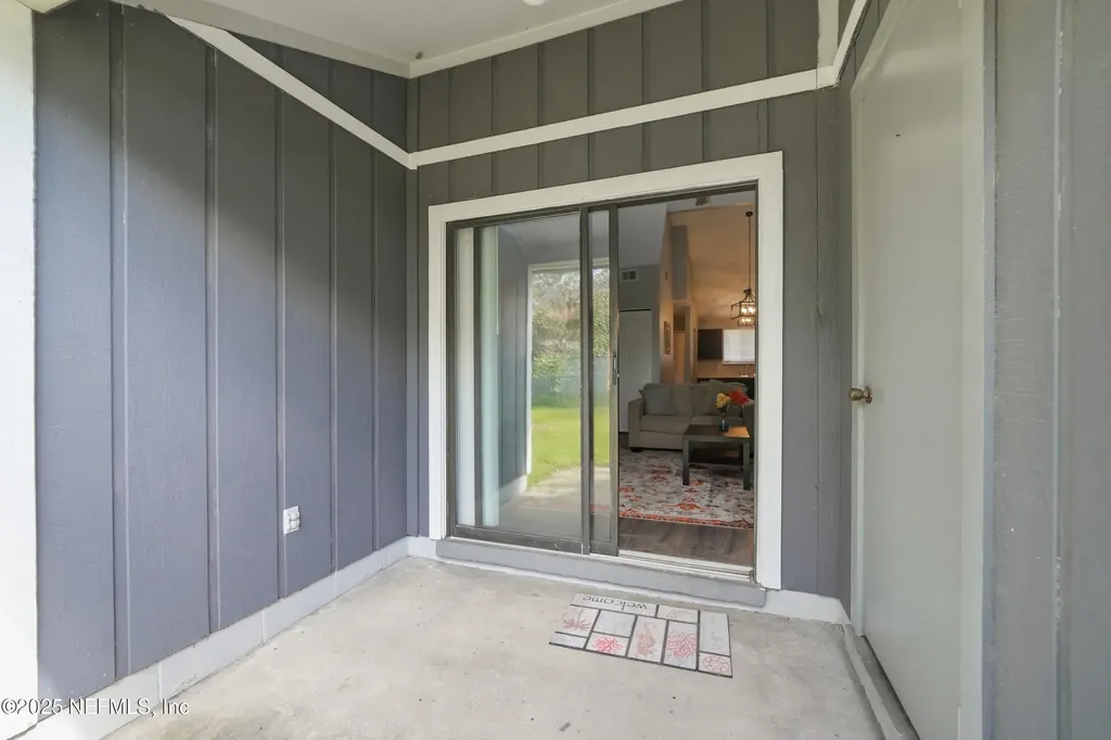 2424 Seabury Place N Jacksonville FL 32246