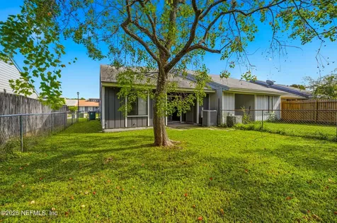 2424 Seabury Place N Jacksonville FL 32246
