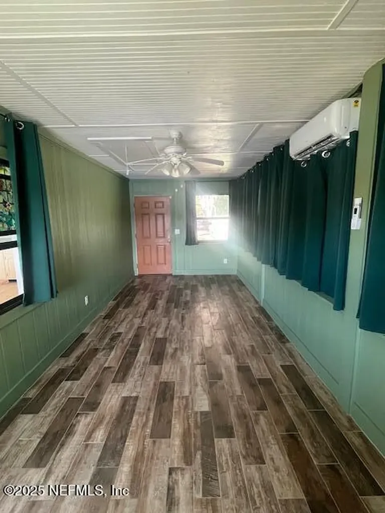 129 Cleo Lane Satsuma FL 32189