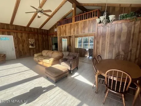 129 Cleo Lane Satsuma FL 32189