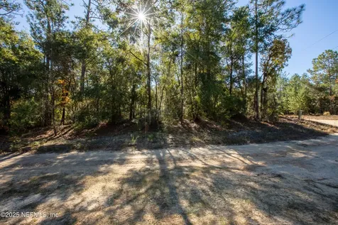 000 W Hillsborough Avenue Florahome FL 32140