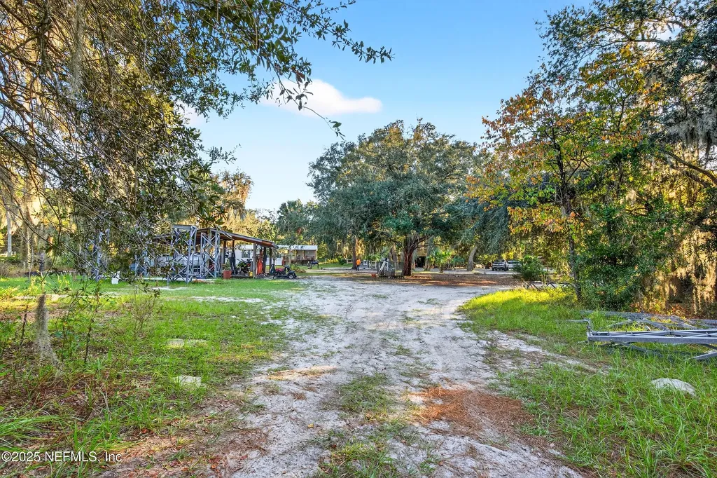 133 Rainbow Road Crescent City FL 32112