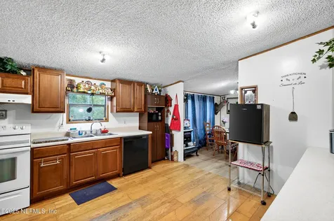 133 Rainbow Road Crescent City FL 32112