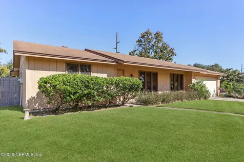 1738 Papaya Drive N Orange Park FL 32073