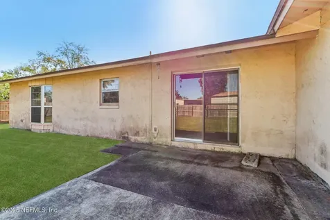 1738 Papaya Drive N Orange Park FL 32073