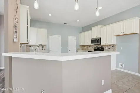 2963 Captiva Bluff Road N Jacksonville FL 32226