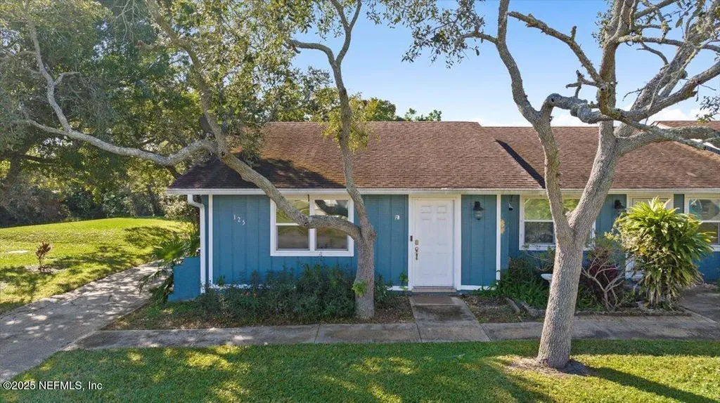 125 Rio Del Mar Street St. Augustine FL 32080