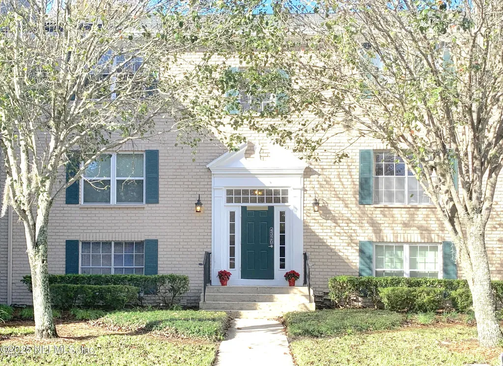 4320 Plaza Gate Lane Jacksonville FL 32217