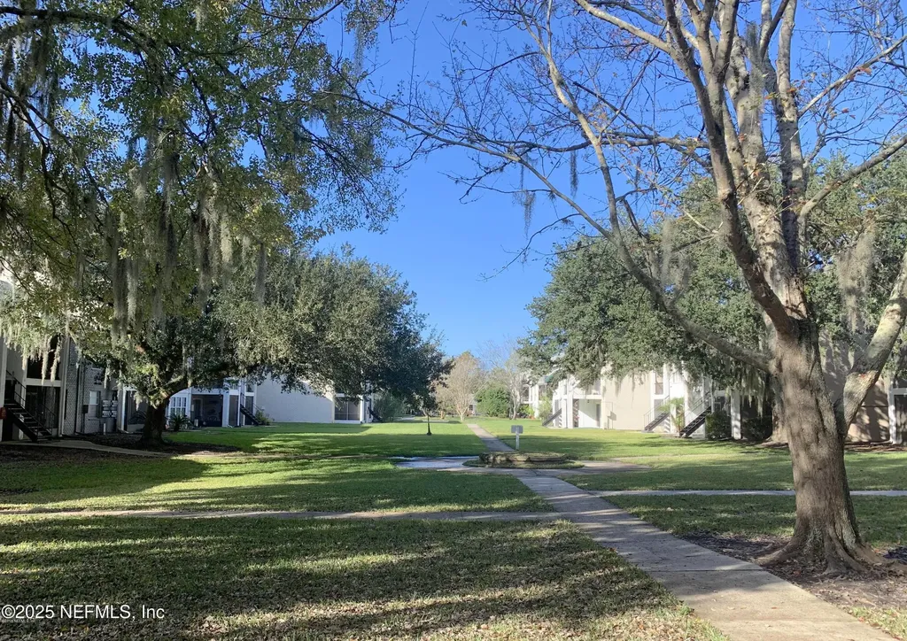 4320 Plaza Gate Lane Jacksonville FL 32217