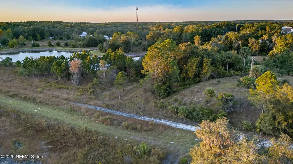 211 Village Drive Welaka FL 32193