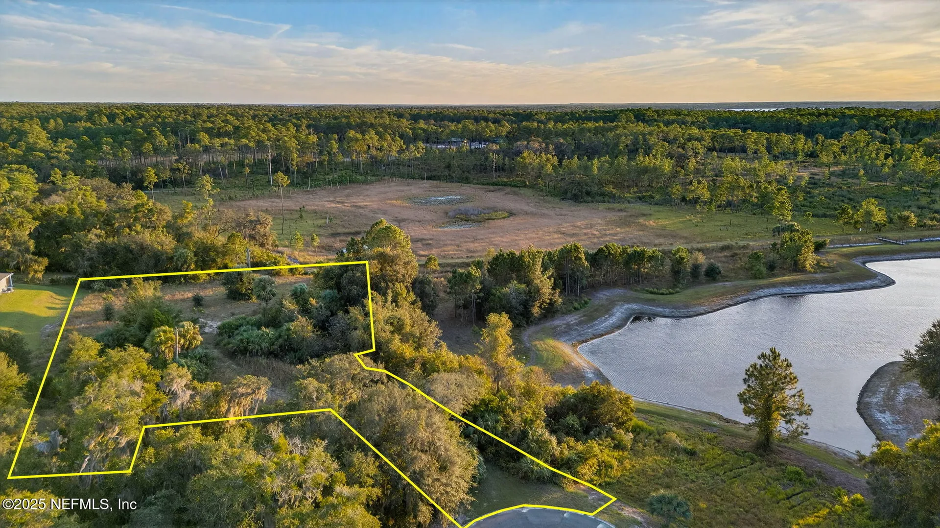 211 Village Drive Welaka FL 32193
