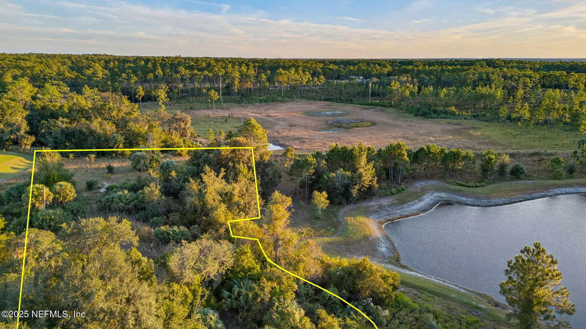 211 Village Drive Welaka FL 32193