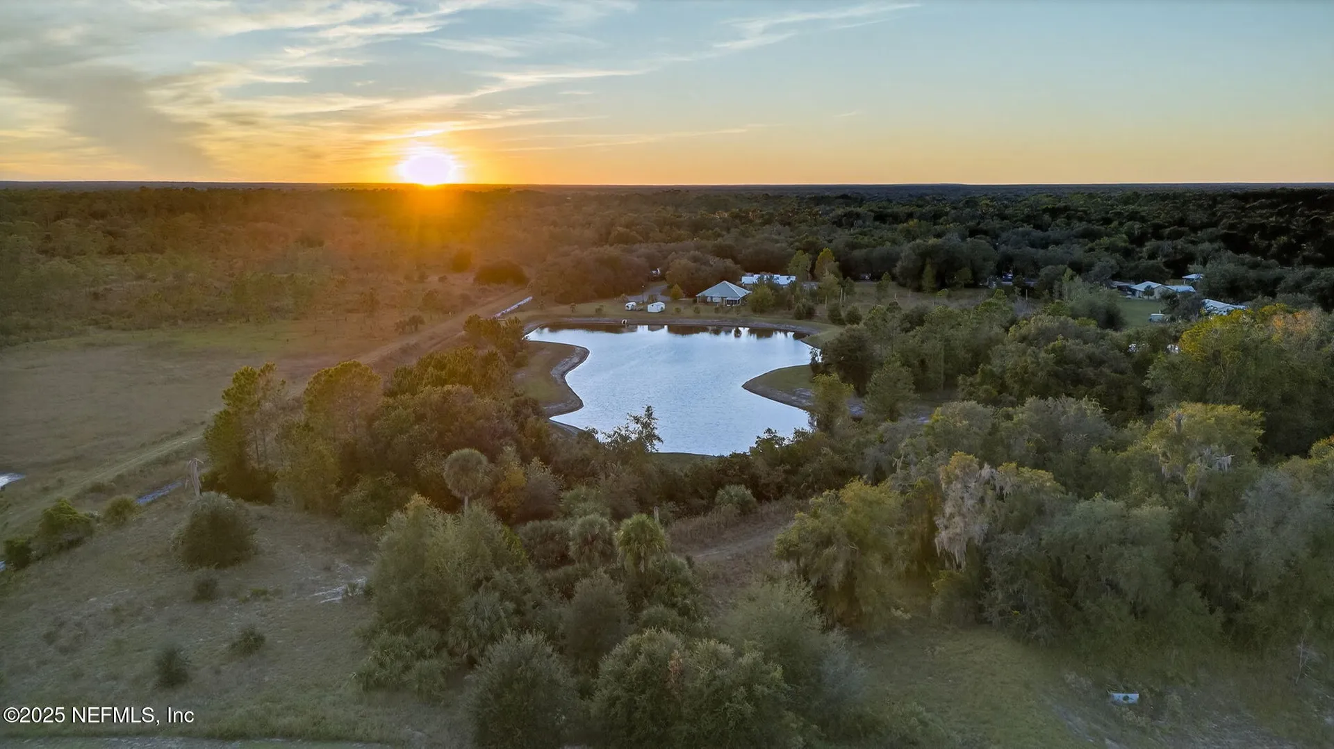 211 Village Drive Welaka FL 32193