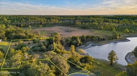 211 Village Drive Welaka FL 32193