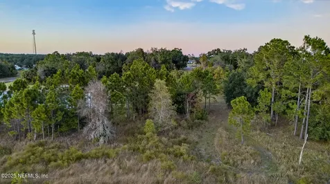 211 Village Drive Welaka FL 32193
