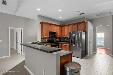 536 Summer Breeze Drive N Jacksonville FL 32218