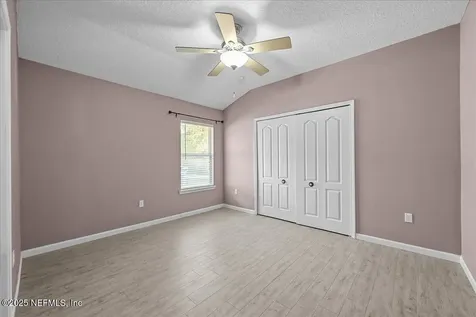 536 Summer Breeze Drive N Jacksonville FL 32218