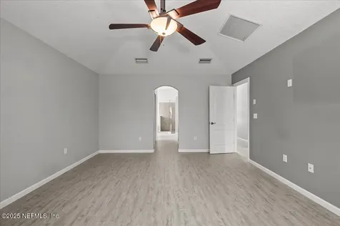 536 Summer Breeze Drive N Jacksonville FL 32218