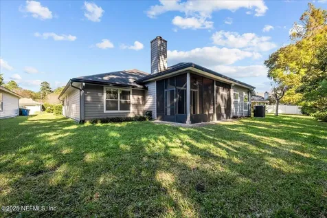 536 Summer Breeze Drive N Jacksonville FL 32218