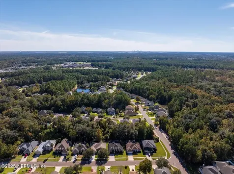 536 Summer Breeze Drive N Jacksonville FL 32218