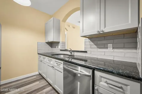 10550 Baymeadows Road Jacksonville FL 32256