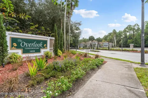 10550 Baymeadows Road Jacksonville FL 32256
