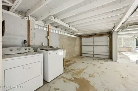 6750 Oakwood Drive Jacksonville FL 32211