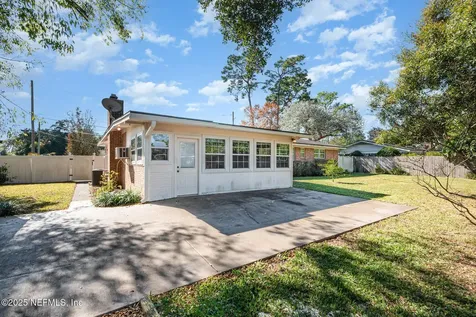 1122 Catalina Road W Jacksonville FL 32216